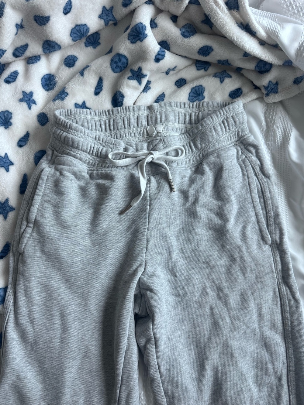 aerie Light Gray Drawstring Jogger Sweatpants - Picture 1 of 3